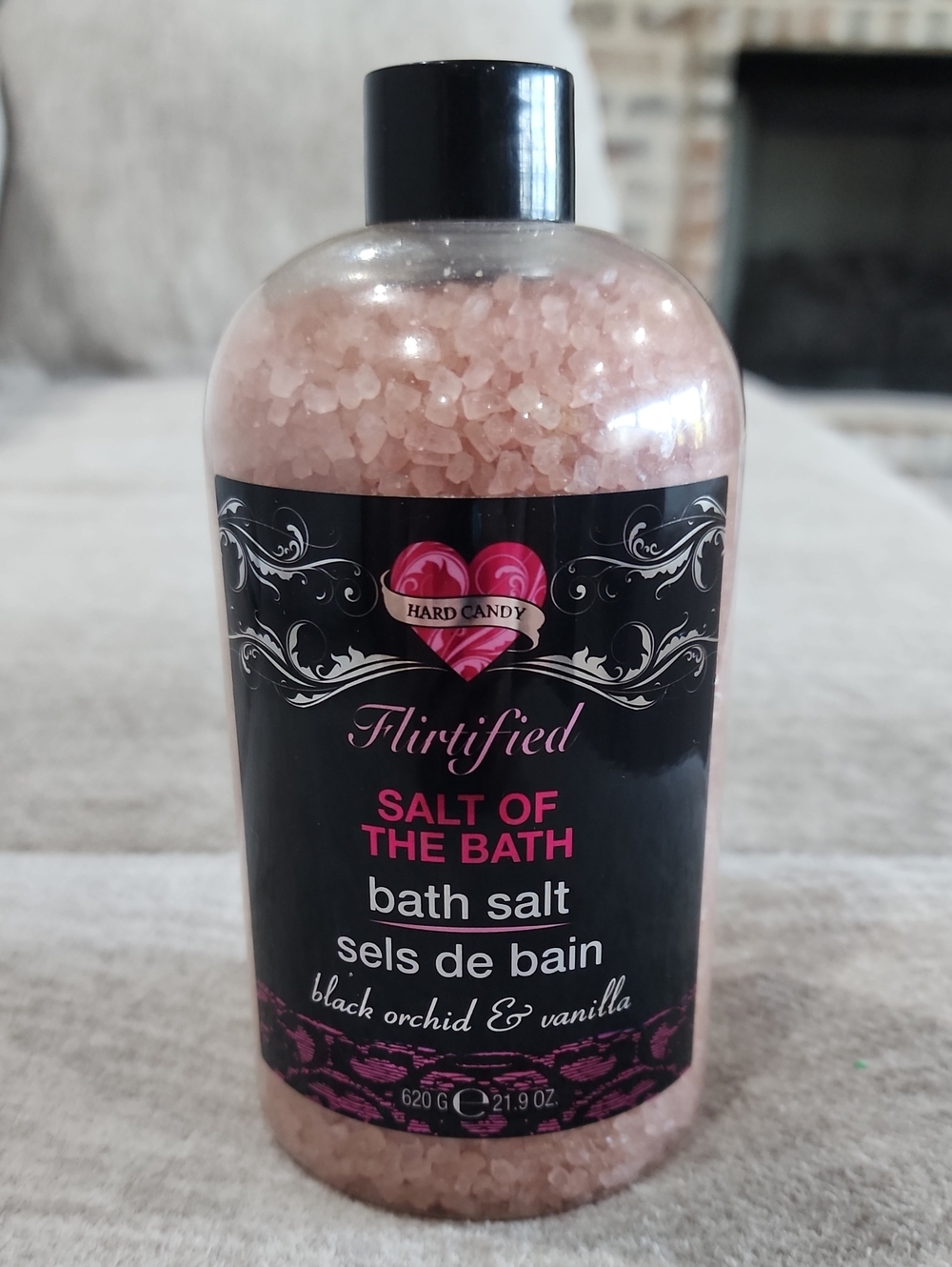 NWT Hard Candy Salt Of The Bath- Black Orchid & Vanilla